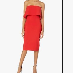 Sleeveless red dress with large ruffle ❤️